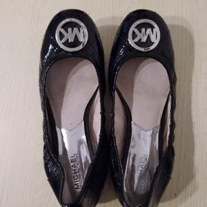 Women Michael Kors flats